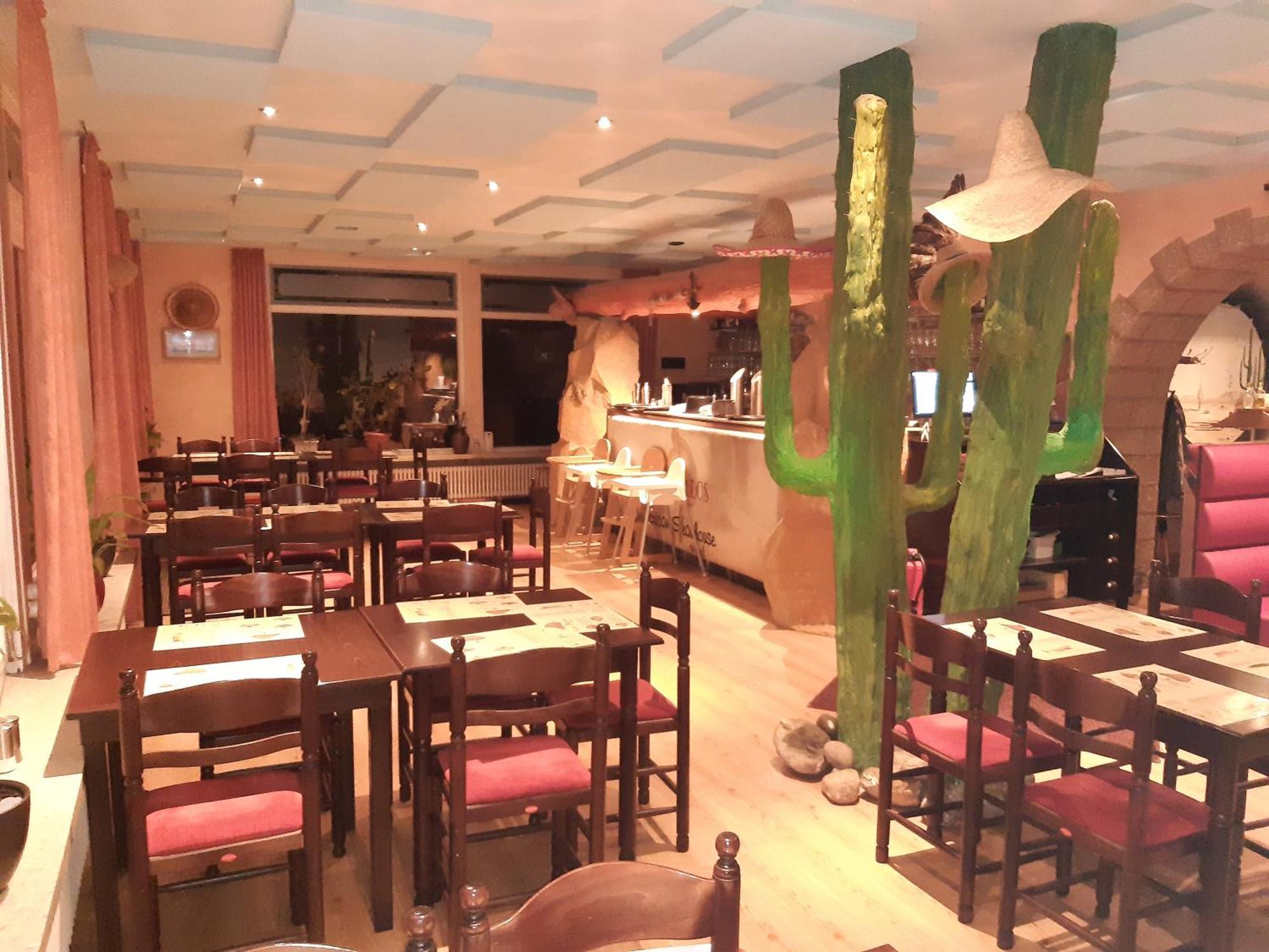 Desperados Mexican Steakhaus Und Hotel Bergen  Exteriör bild